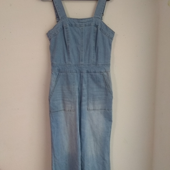 Jean dollhouse  jumpsuit - Picture 1 of 7